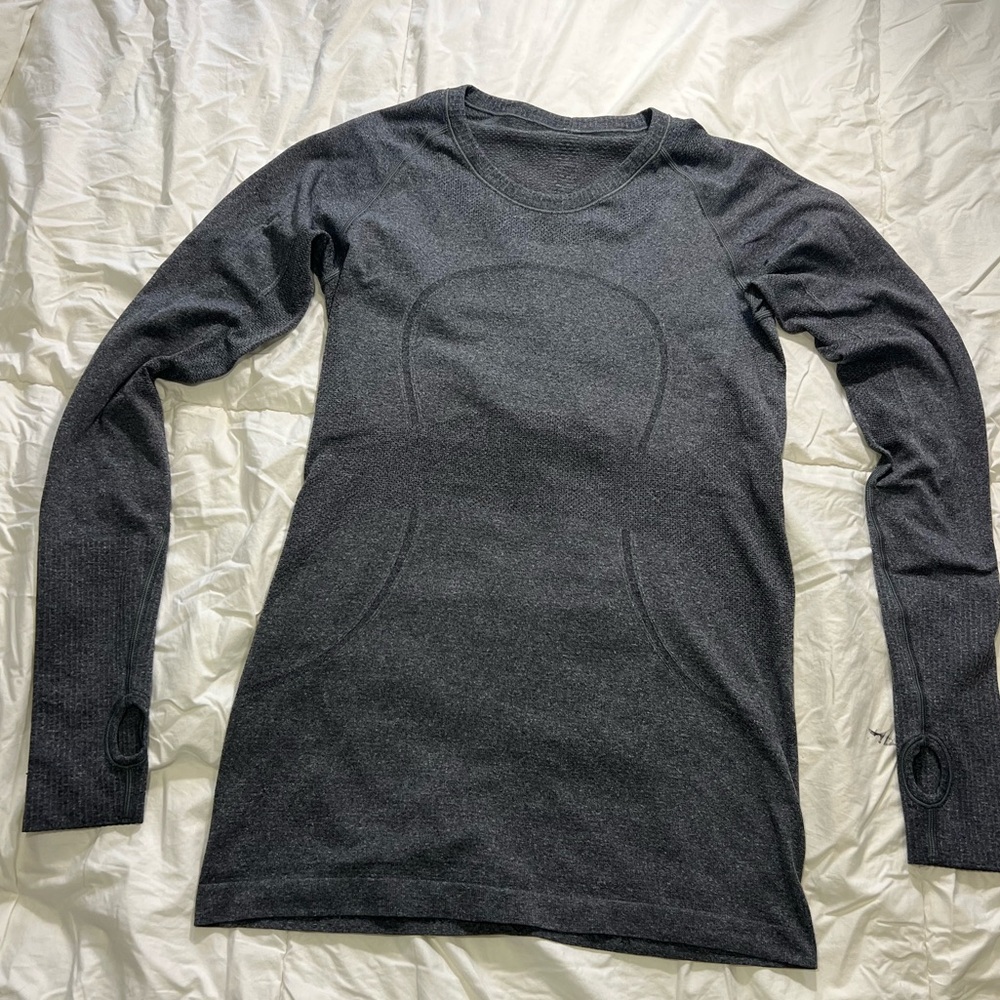 Women’s long sleeve running top